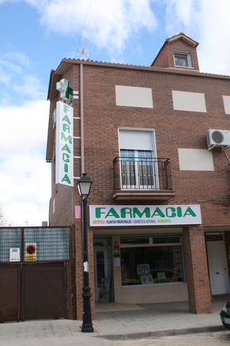 Ayuntamiento y Farmacia colaboran en la detección precoz del Alzheimer en Quer