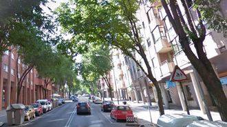 Detenido un hombre de 54 años que tiraba piedras al paso de vehículos en la calle Julián Besteiro