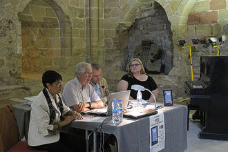Herrera Casado presentó en la Iglesia de Santiago de Sigüenza su libro Cien propuestas esenciales para conocer Guadalalajara
