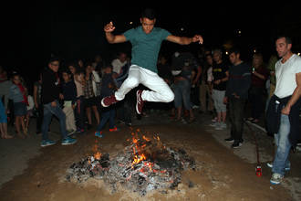 Hogueras y teatro para darle la bienvenida al verano en la noche de San Juan setera
