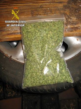 Un detenido en Azuqueca de Henares por estar cultivando 95 plantas de marihuana