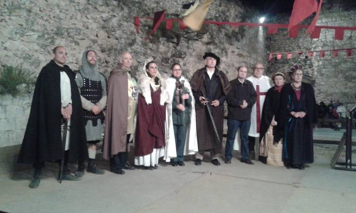 Espléndidas celebraciones de San Juan en Jadraque con cena medieval, premios y hoguera