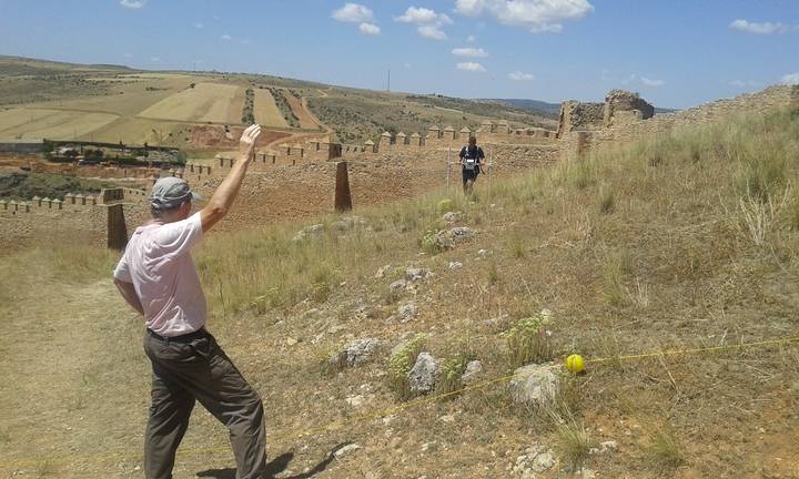 Un equipo internacional de arqueólogos realiza investigaciones en los castillos de Molina y Atienza
