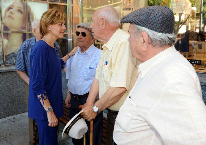 Cospedal: 'Vamos a pedir a los españoles con dudas que voten al Partido Popular'