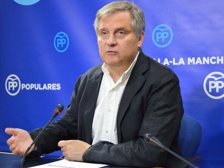 Cañizares denuncia “la paralización del Gobierno de Page, con consecuencias tan graves como el caos sanitario”