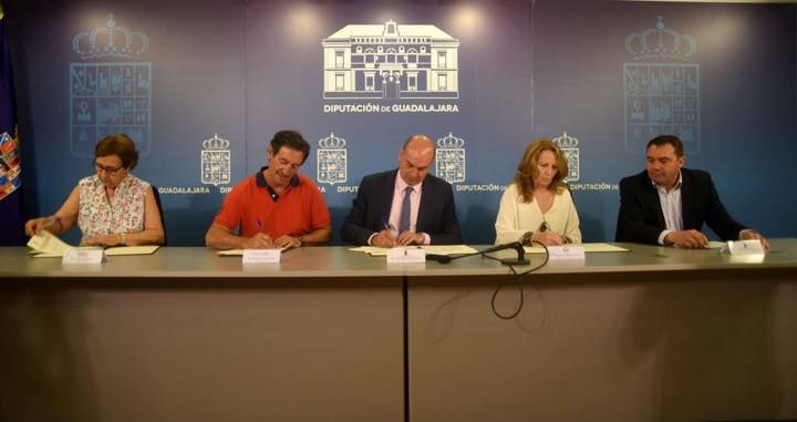 La Diputación aporta 50.000 euros para ayudas sociales a Proyecto Hombre, Banco de Alimentos y AFAUS