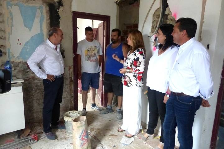 Latre se interesa por los proyectos que lleva a cabo el municipio de Orea con ayuda de la Diputación
