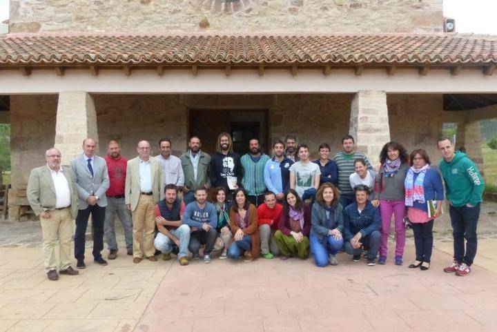 La Diputación continúa impulsando la creación de empleo a través del oficio resinero