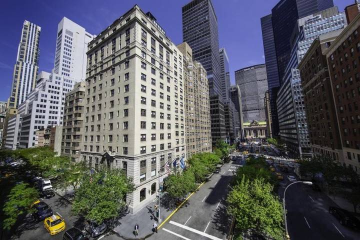 Amancio Ortega compra el hotel que gestiona Iberostar en Nueva York por 61 millones