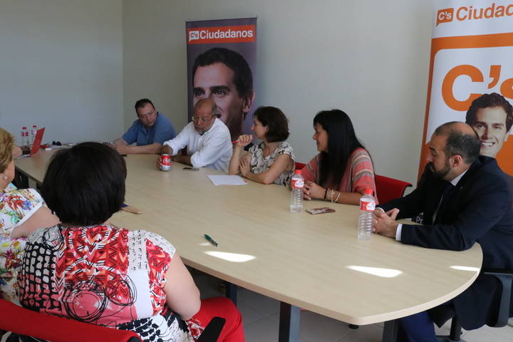 Ciudadanos se reúne con diferentes colectivos sanitarios de Guadalajara