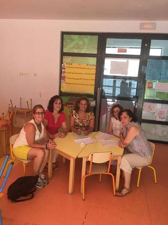 Los padres de los niños que acuden a Alfanhuí vuelven a calificar su gestión de excelente