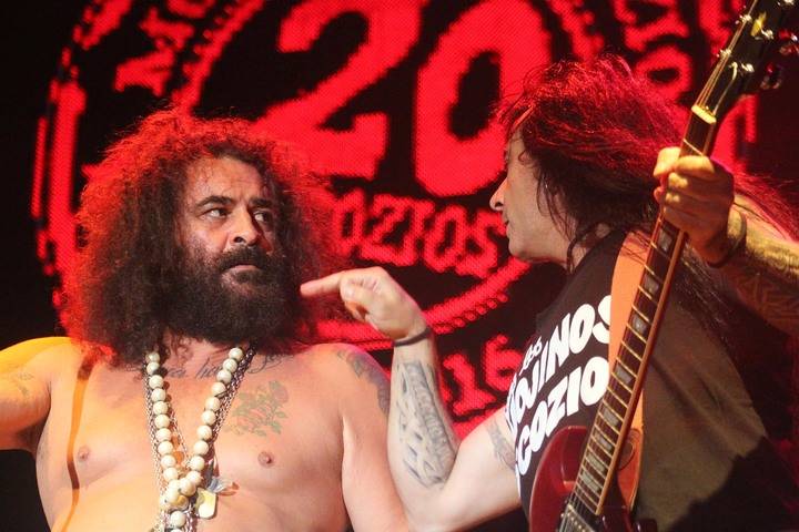 Cabanillas vibra con el rock directo y primario de Mojinos Escozíos