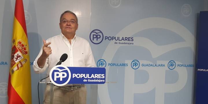 De las Heras destaca como un “acto de responsabilidad” que Rajoy haya aceptado el encargo del Rey para formar Gobierno