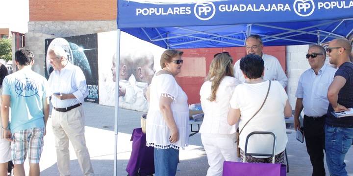 De las Heras: “Pedimos el voto de moderados que no quieren que se rompa España, como quieren los extremistas que hoy vienen a Guadalajara”