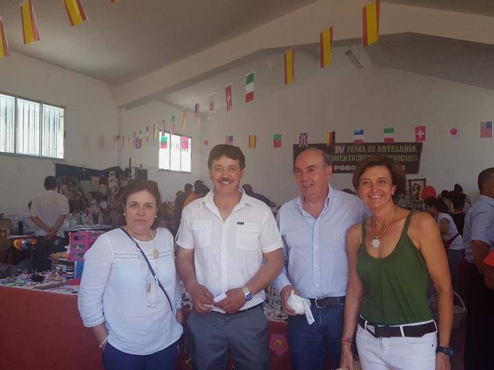 Latre asiste a la IV Feria de Artesanía, Alimentación y Servicios de El Pobo de Dueñas 