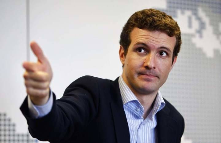 Pablo Casado sería el nuevo portavoz parlamentario y Margallo, presidente del Congreso