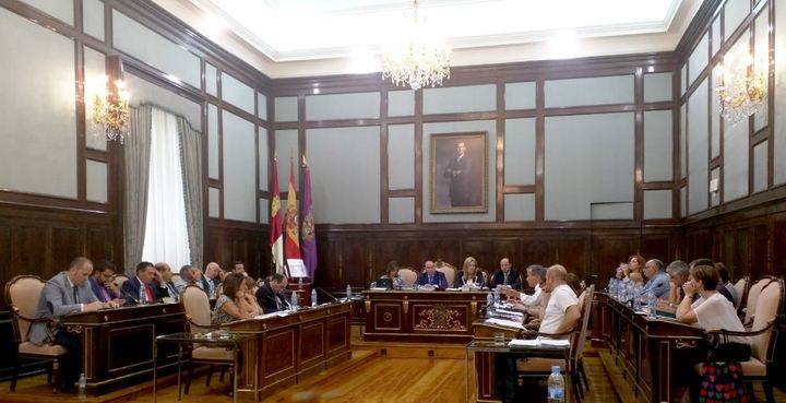 Ciudadanos apuesta por incentivar el ahorro y la eficiencia energética entre los pueblos de la provincia