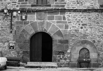 Una moción de ediles del PP desbanca al alcalde de Anguita, del mismo partido