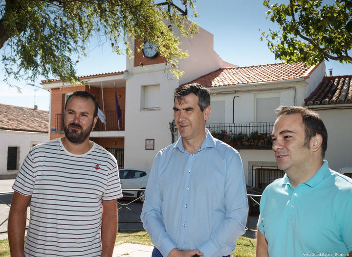 Román presenta en Usanos el proyecto de renovación de la red de abastecimiento de agua en la pedanía
