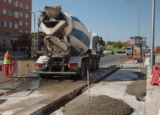 La Operación Asfalto en la Avenida de La Salinera concluirá antes del comienzo del curso escolar