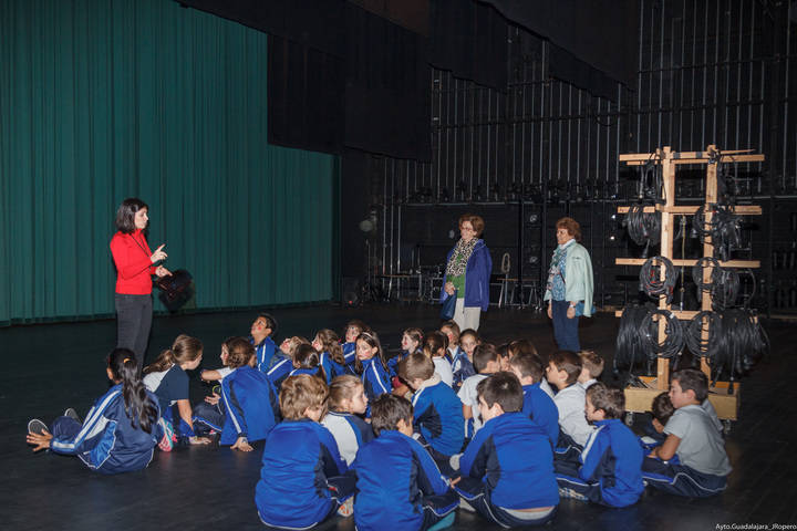 Arrancan las visitas guiadas del programa Ven al teatro en Guadalajara