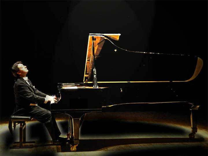 Este lunes en el Centro Cultural Ibercaja Beethoven, según Brenno Ambrosini