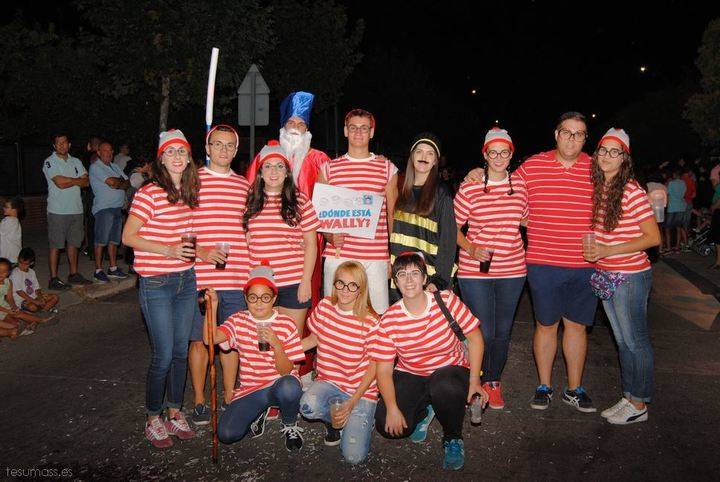 Los Robins se hicieron con el primer premio en el Desfile de Carrozas de Alovera