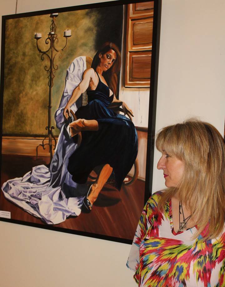 Mari Luz Vindel, expone hasta finales de septiembre en la Biblioteca Pública de Guadalajara