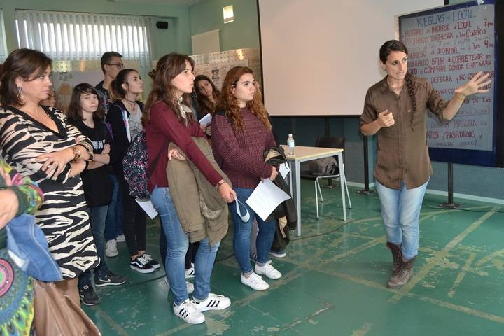 La exposición “Chicas Nuevas 24 horas”, contra el negocio de la trata de mujeres, llega a la Escuela de Arte de Guadalajara