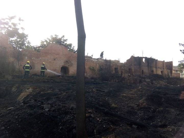 Controlado un incendio agrícola en Yunquera que sólo ha causado daños materiales
