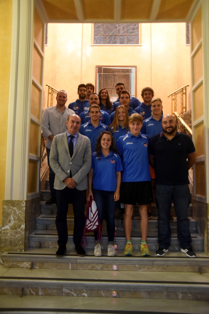 Latre felicita al Club Alcarreño de Salvamento y Socorrismo por sus éxitos en el Campeonato del Mundo y renueva su colaboración