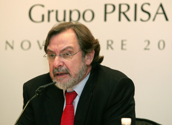 Prisa demanda a El Confidencial por daños a Juan Luis Cebrián con los papeles de Panamá y le pide 8,2 millones de euros