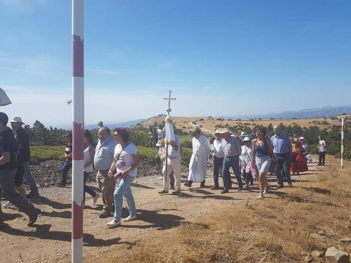El presidente de la Diputación asiste a la tradicional romería del Alto Rey, declarada de Interés Turístico