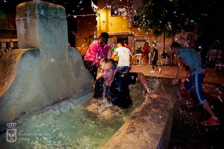 Yebes se sumerge de lleno en sus fiestas patronales con la lectura del pregón a cargo de la Peña El Patio