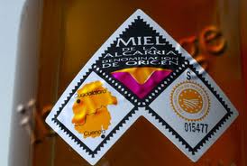 Los apicultores denuncian que el precio de la miel ha bajado 30%