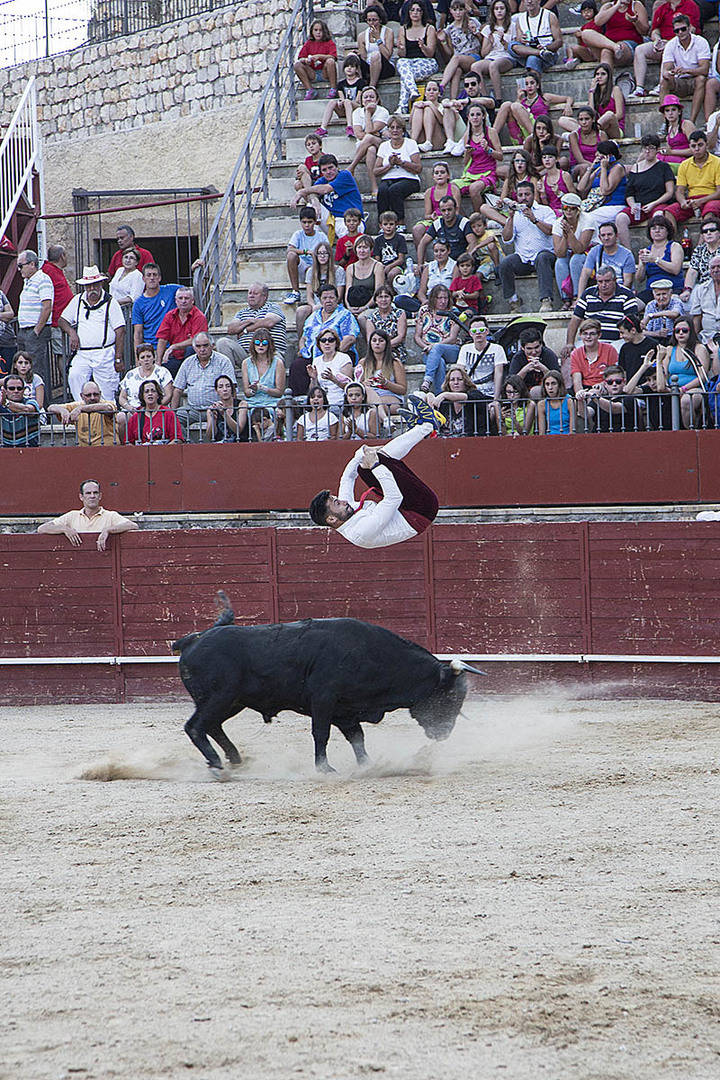 El valenciano Roberto Alegre, Rober, se lleva el Concurso de Recortadores de Trillo