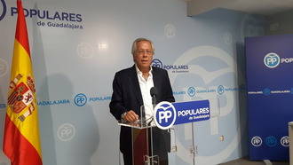 Aguirre: “El plantón político del PSOE tiene un precio, y será un altísimo precio que pagaremos los españoles”
