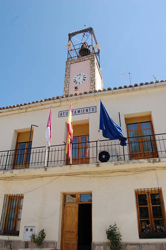 Pareja aprueba la creación de plazas de aparcamiento de vehículos para personas con movilidad reducida