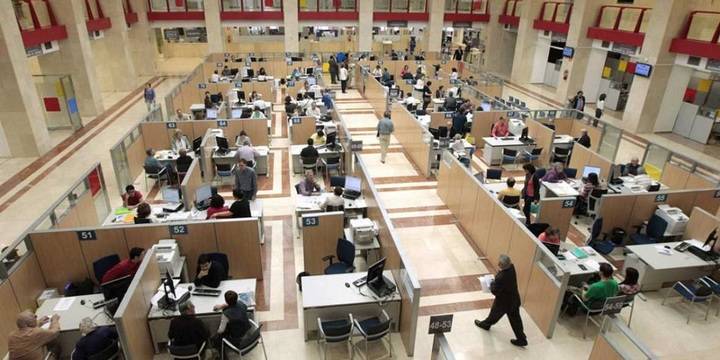 Castilla-La Mancha por encima de la media nacional en número de funcionarios, Guadalajara la que menos tiene