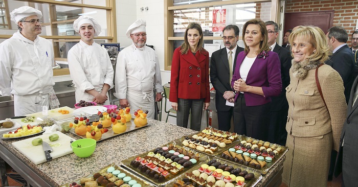 Doña Letizia se interesó por la FP Dual en Castilla-La Mancha.