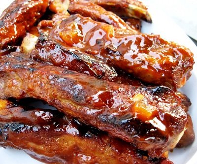 Las costillas de cerdo al horno admiten casi todos los condimentos. Las costillas de cerdo al horno admiten casi todos los condimentos.