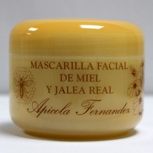 El uso de la miel en los cosméticos se está generalizando. El uso de la miel en los cosméticos se está generalizando.